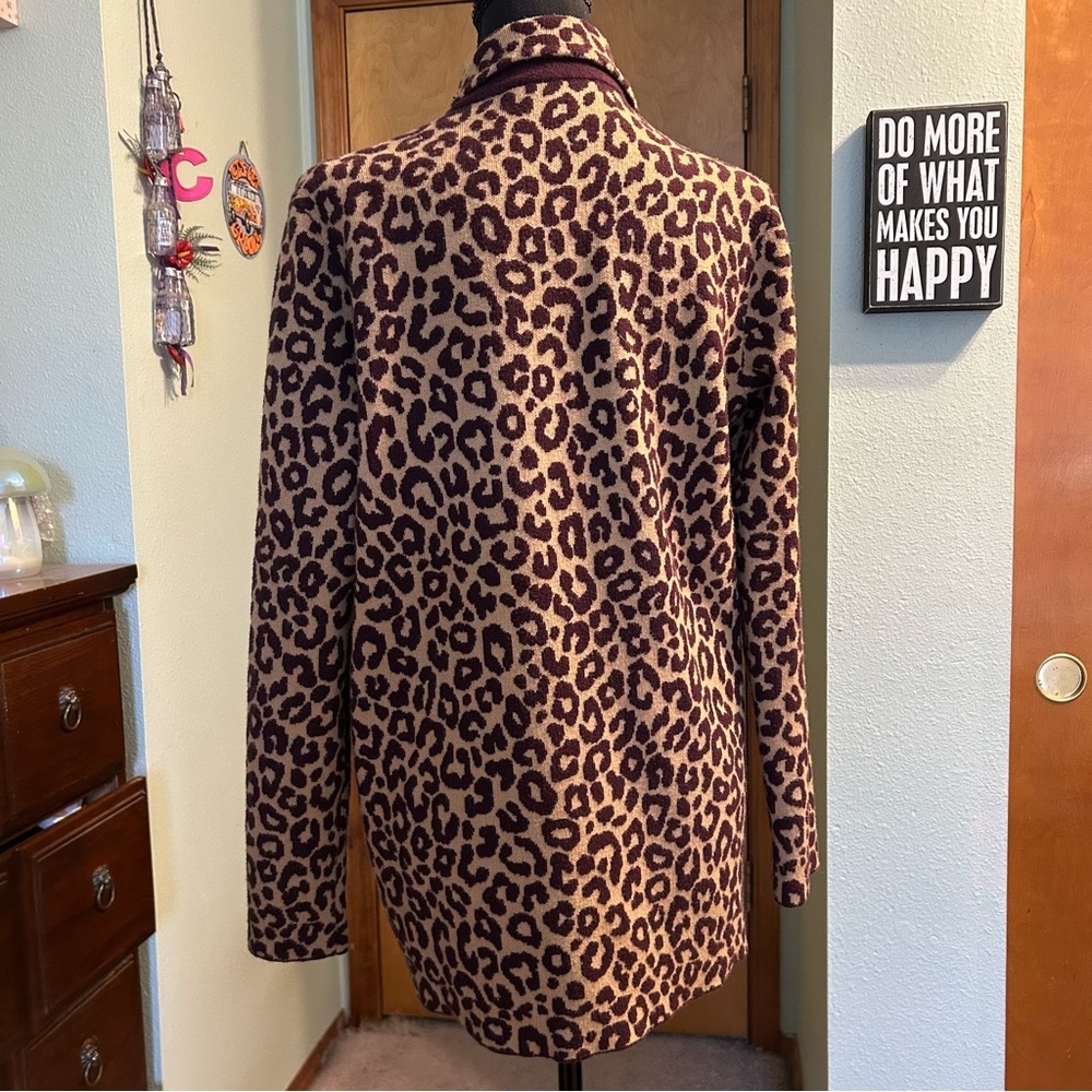 Ann Taylor brown leopard print 2 button sweater cardigan blazer size M - Picture 3 of 9